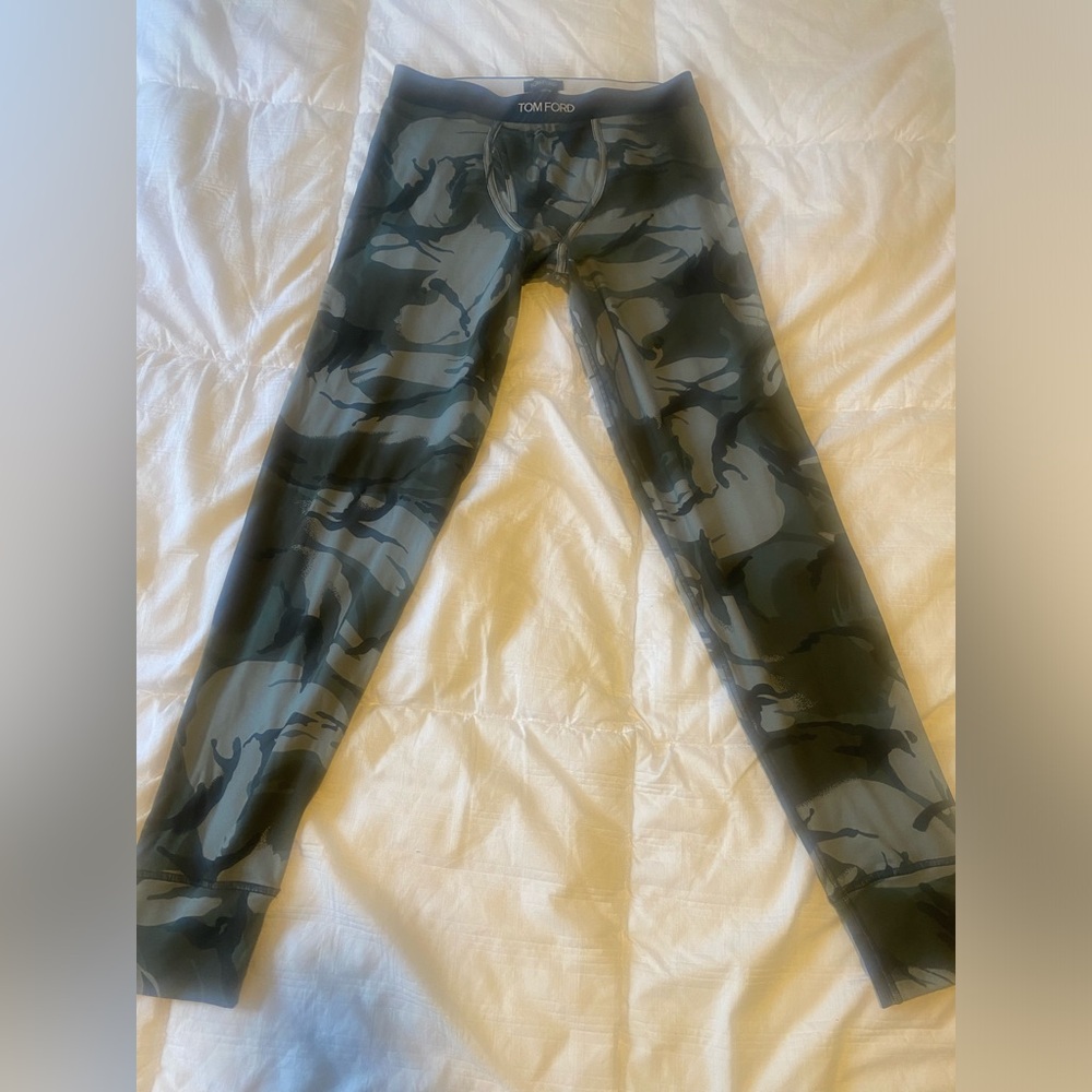 COPY - Tom Ford leggings.